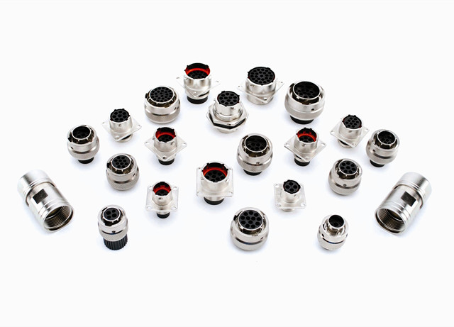 供應 Littelfuse 輕觸開關、DC車用連接器、溫度傳感器 和 碳化硅（SiC）產(chǎn)品
